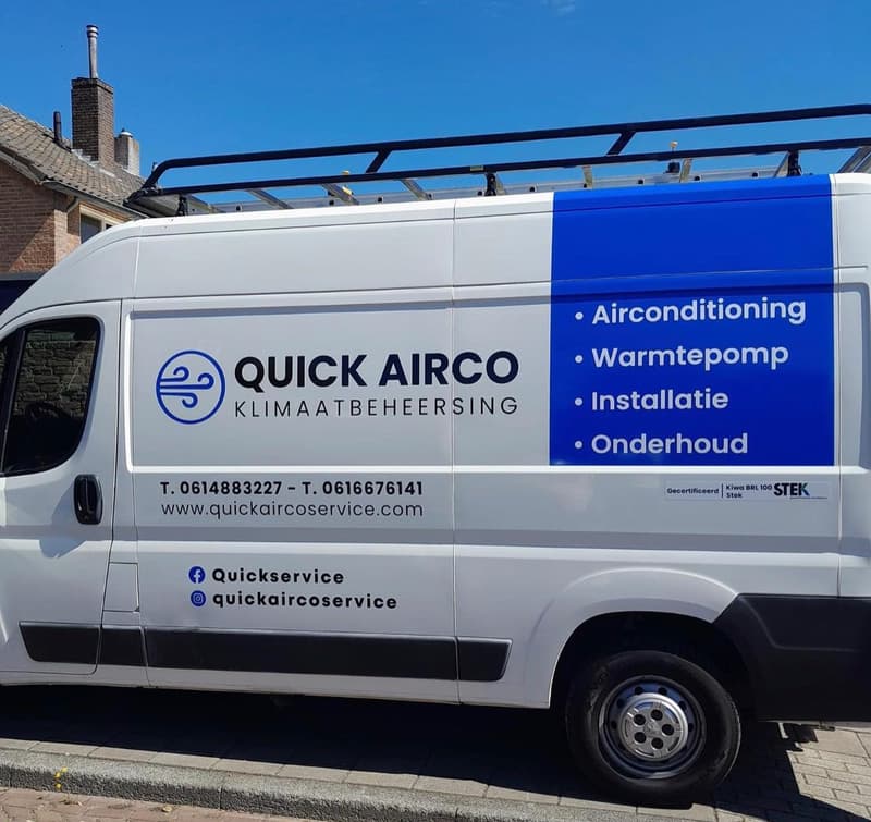 Bedrijfsbus van Quick Airco Service met KIWA BRL 100 en STEK
